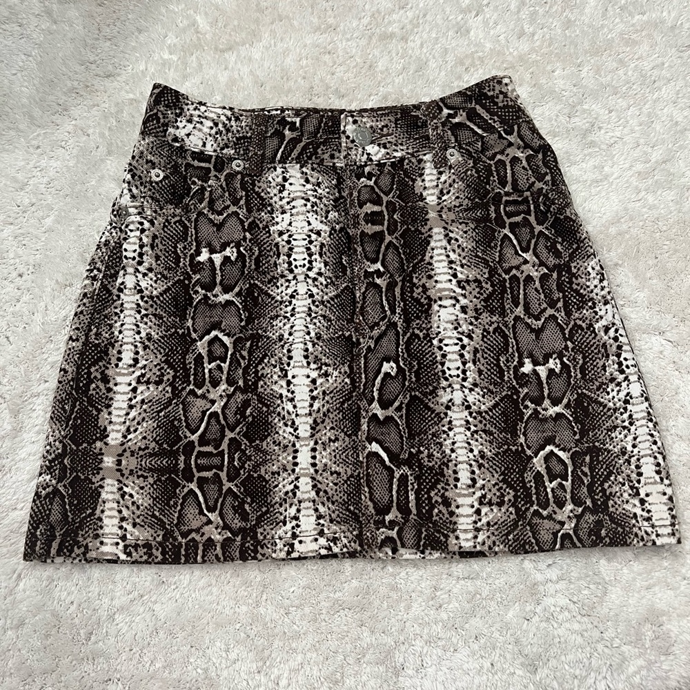 Top Shop snake skin denim skirt size 2, worn once